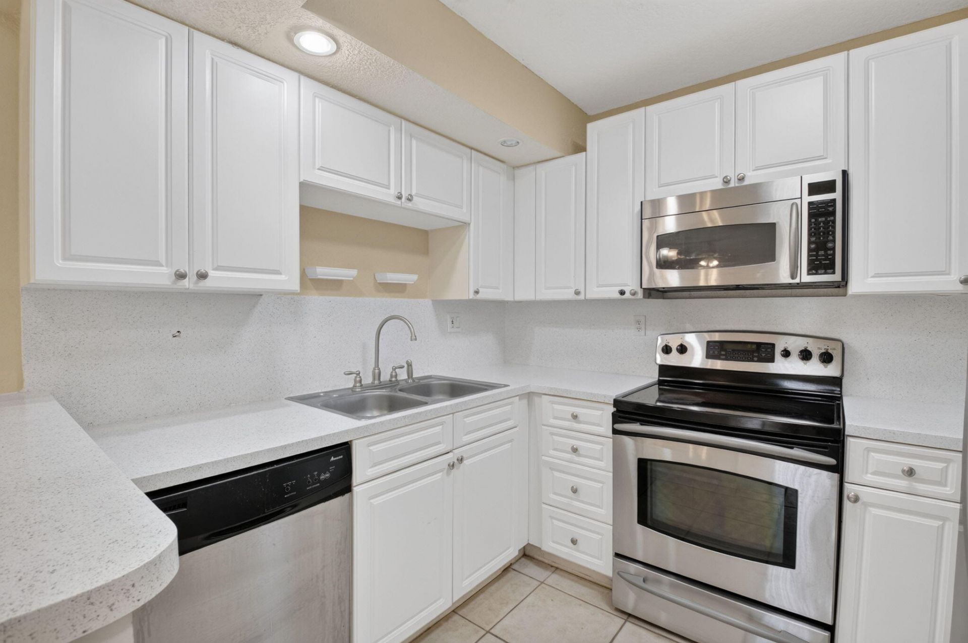 8230 Severn Drive, Unit A, Boca Raton, FL 33433 Photo