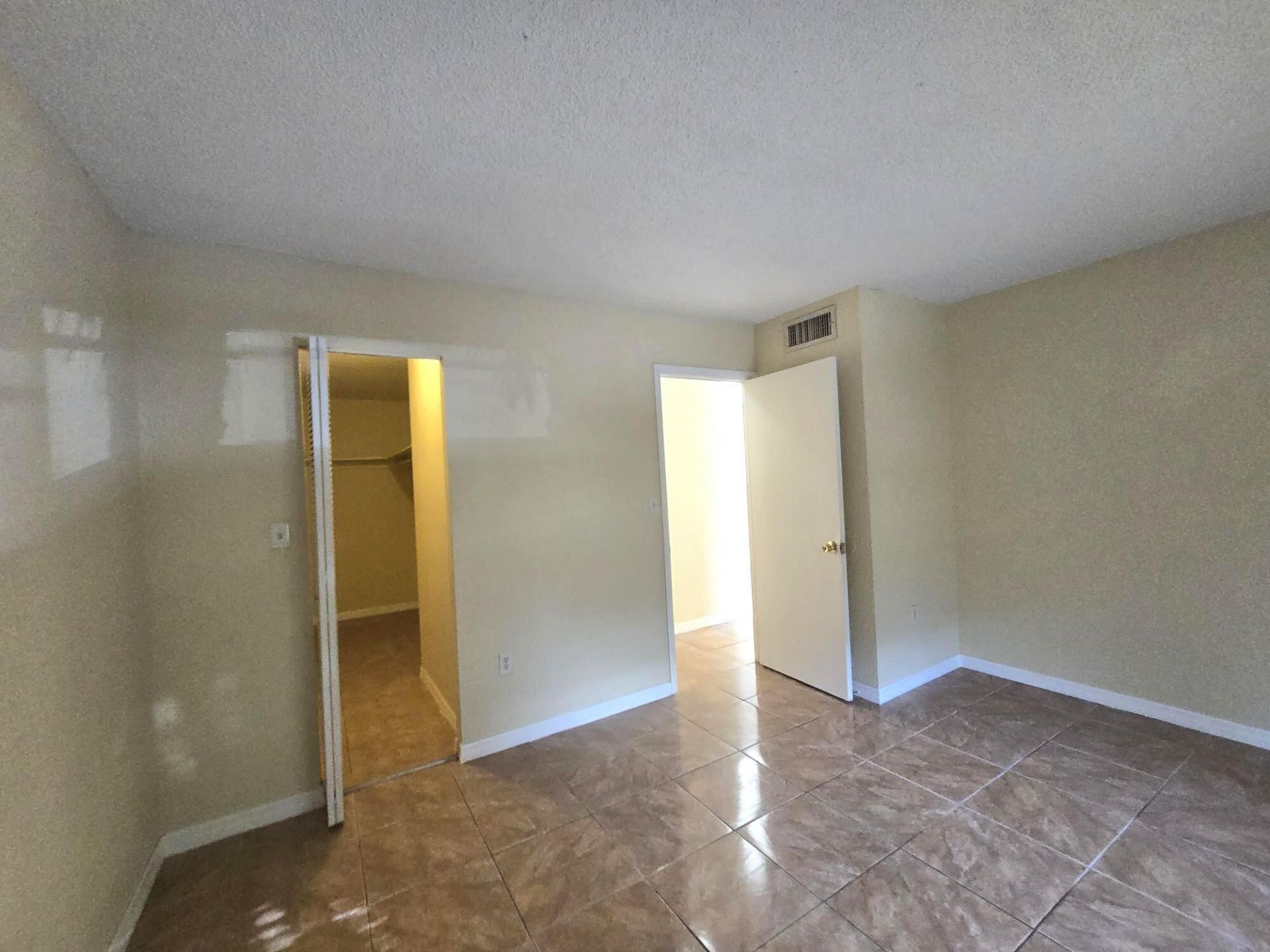 411 Executive Center Drive, Unit 210, West Palm Beach, FL 33401 Photo