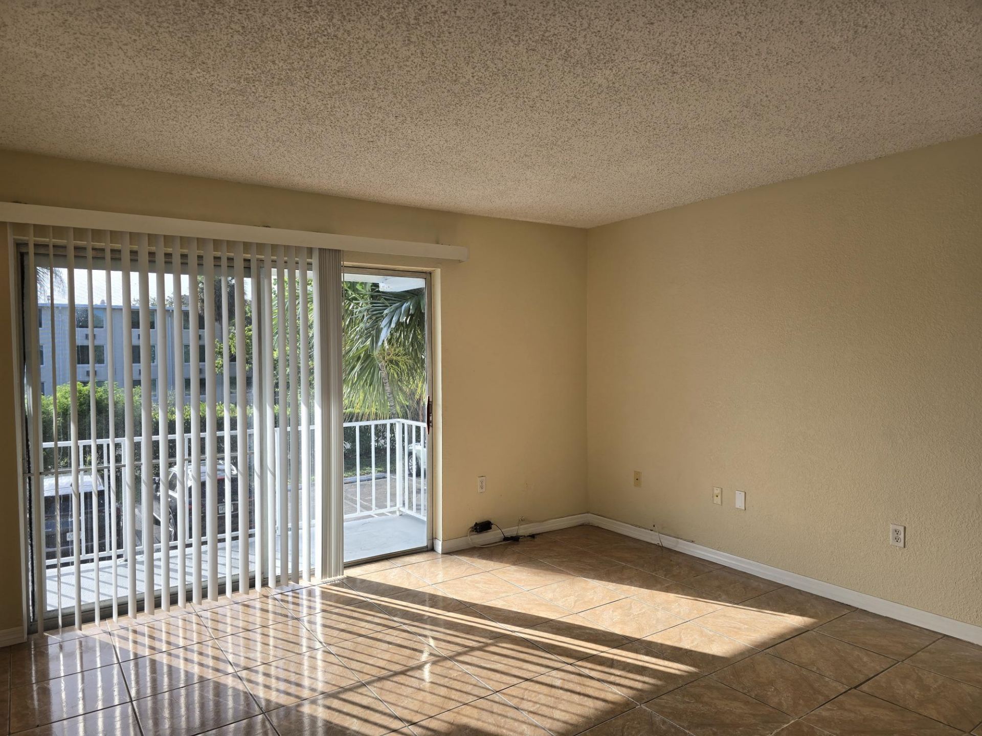 411 Executive Center Drive, Unit 210, West Palm Beach, FL 33401 Photo