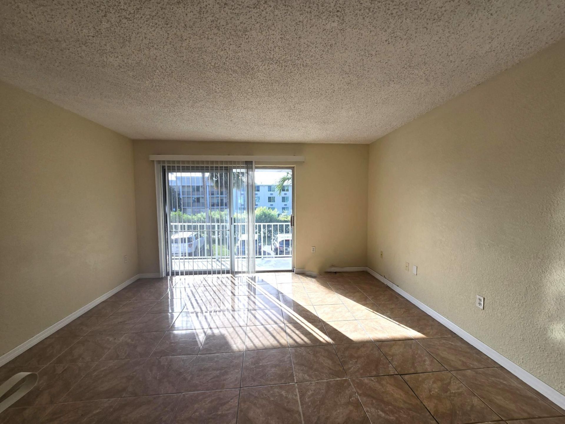 411 Executive Center Drive, Unit 210, West Palm Beach, FL 33401 Photo