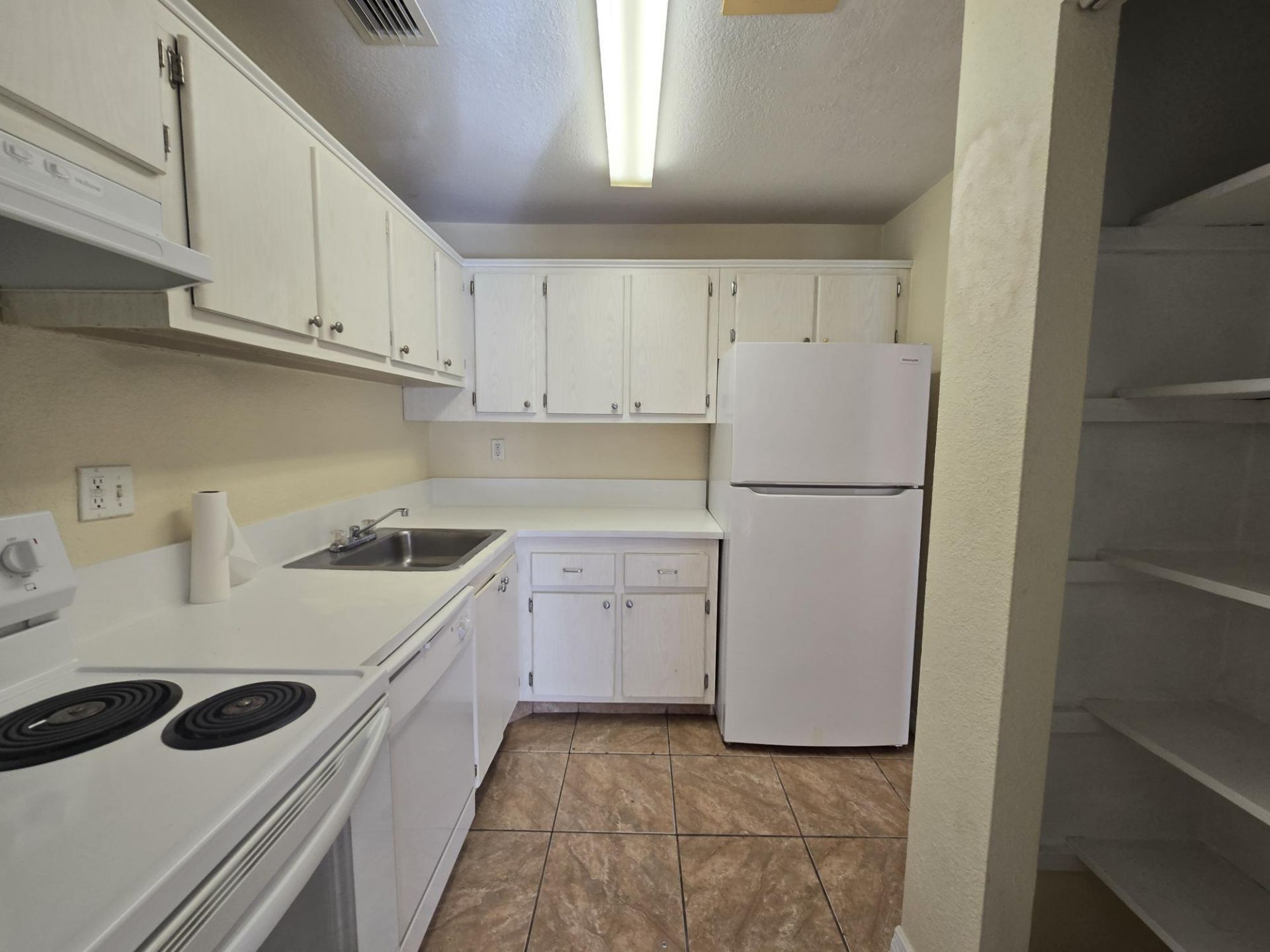 411 Executive Center Drive, Unit 210, West Palm Beach, FL 33401 Photo