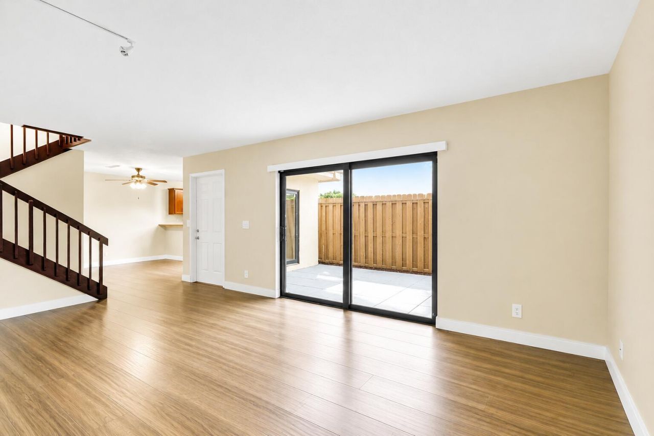 2333 Waterside Drive, Lake Worth, FL 33461 Photo
