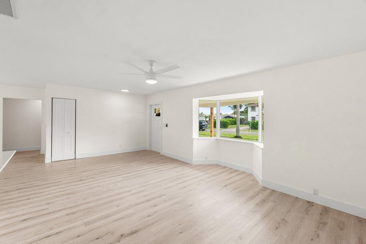 2433 Palm Road, West Palm Beach, FL 33406 Photo