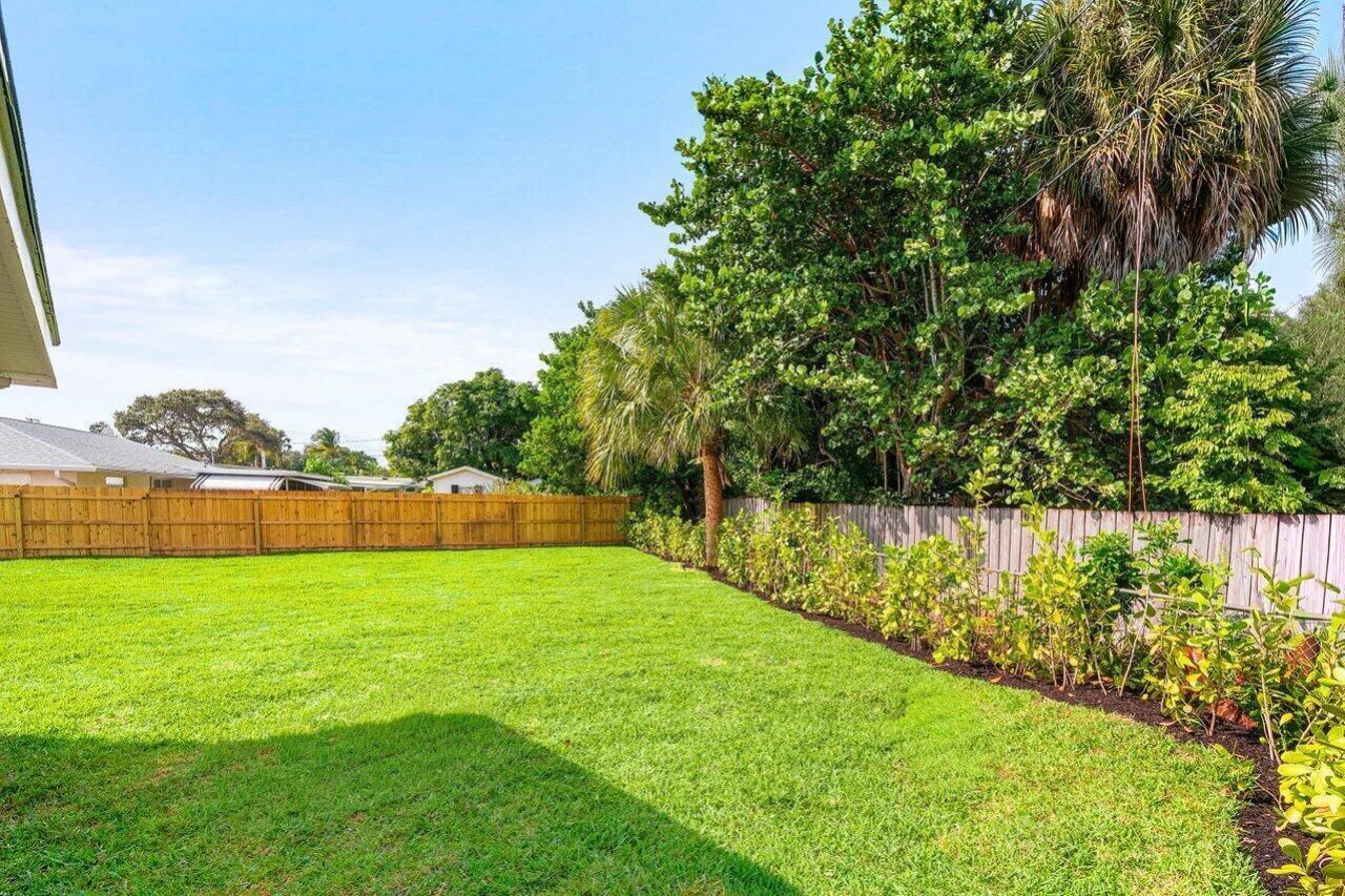 2433 Palm Road, West Palm Beach, FL 33406 Photo