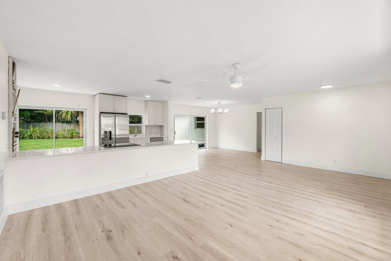 2433 Palm Road, West Palm Beach, FL 33406 Photo