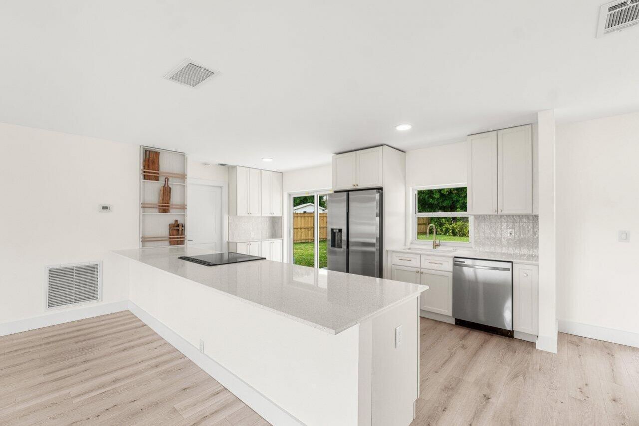 2433 Palm Road, West Palm Beach, FL 33406 Photo