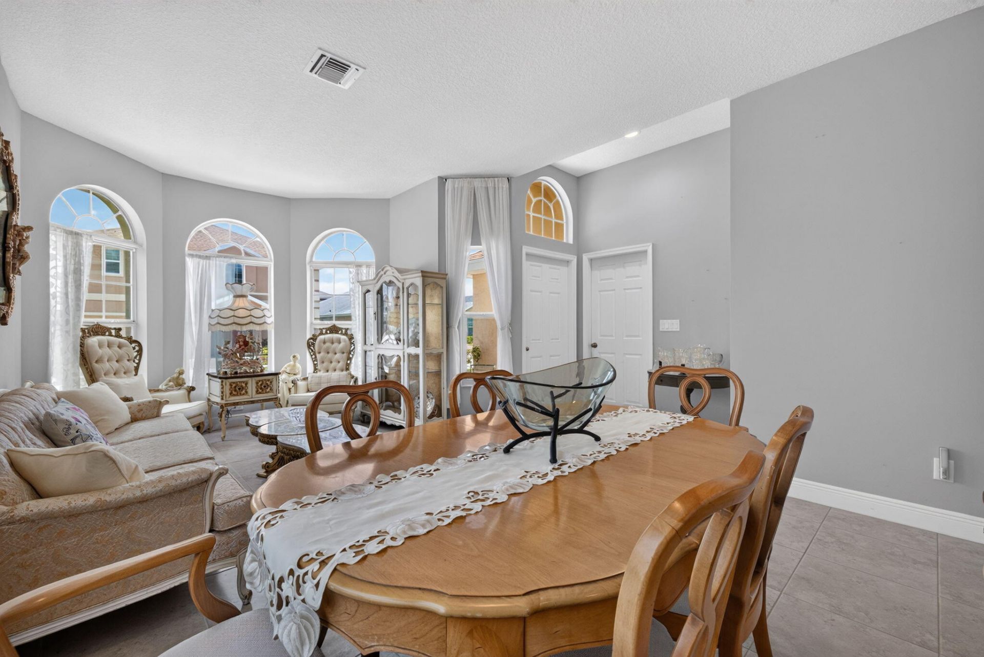 9760 Palm Breezes Drive, Fort Pierce, FL 34945 Photo
