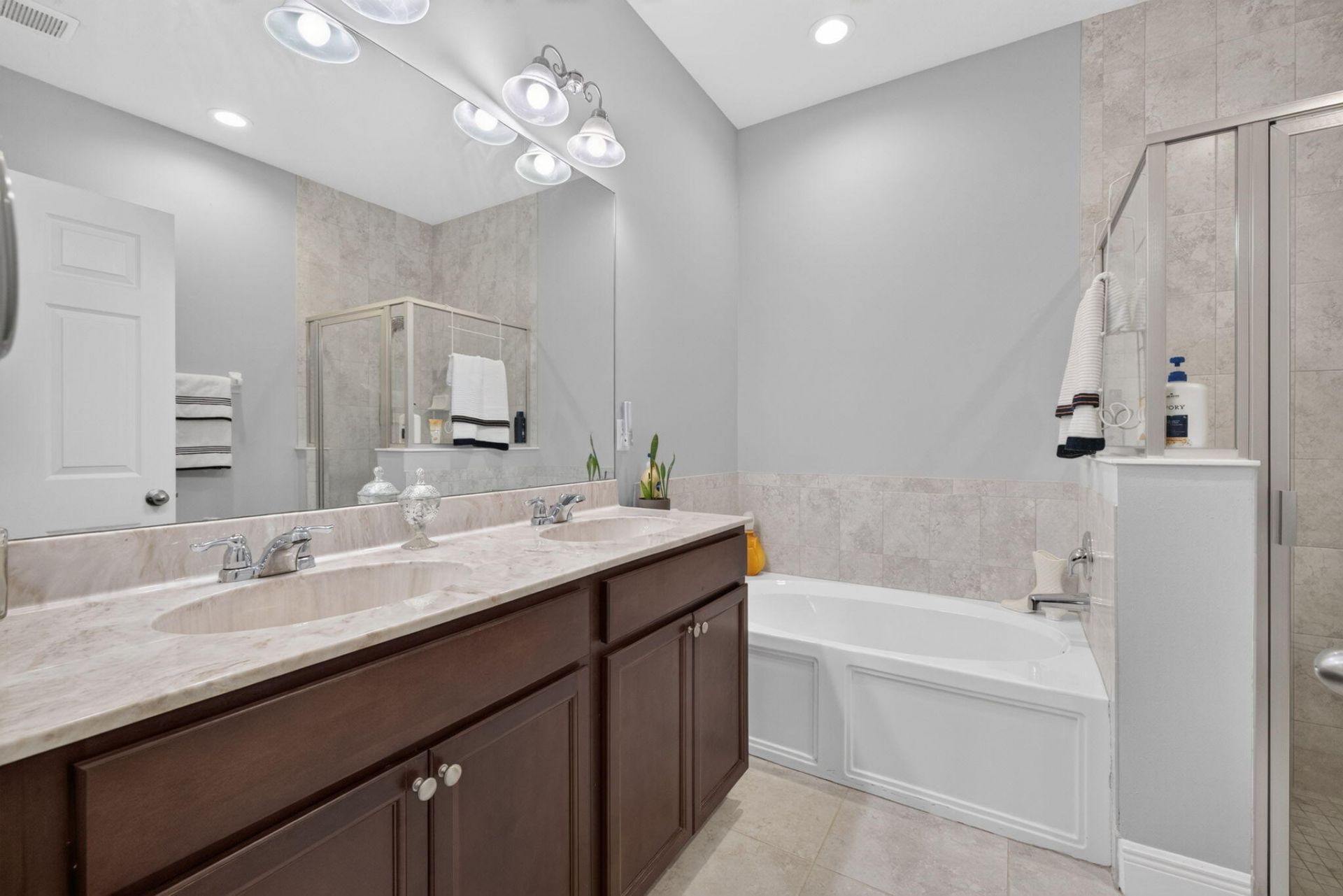 9760 Palm Breezes Drive, Fort Pierce, FL 34945 Photo