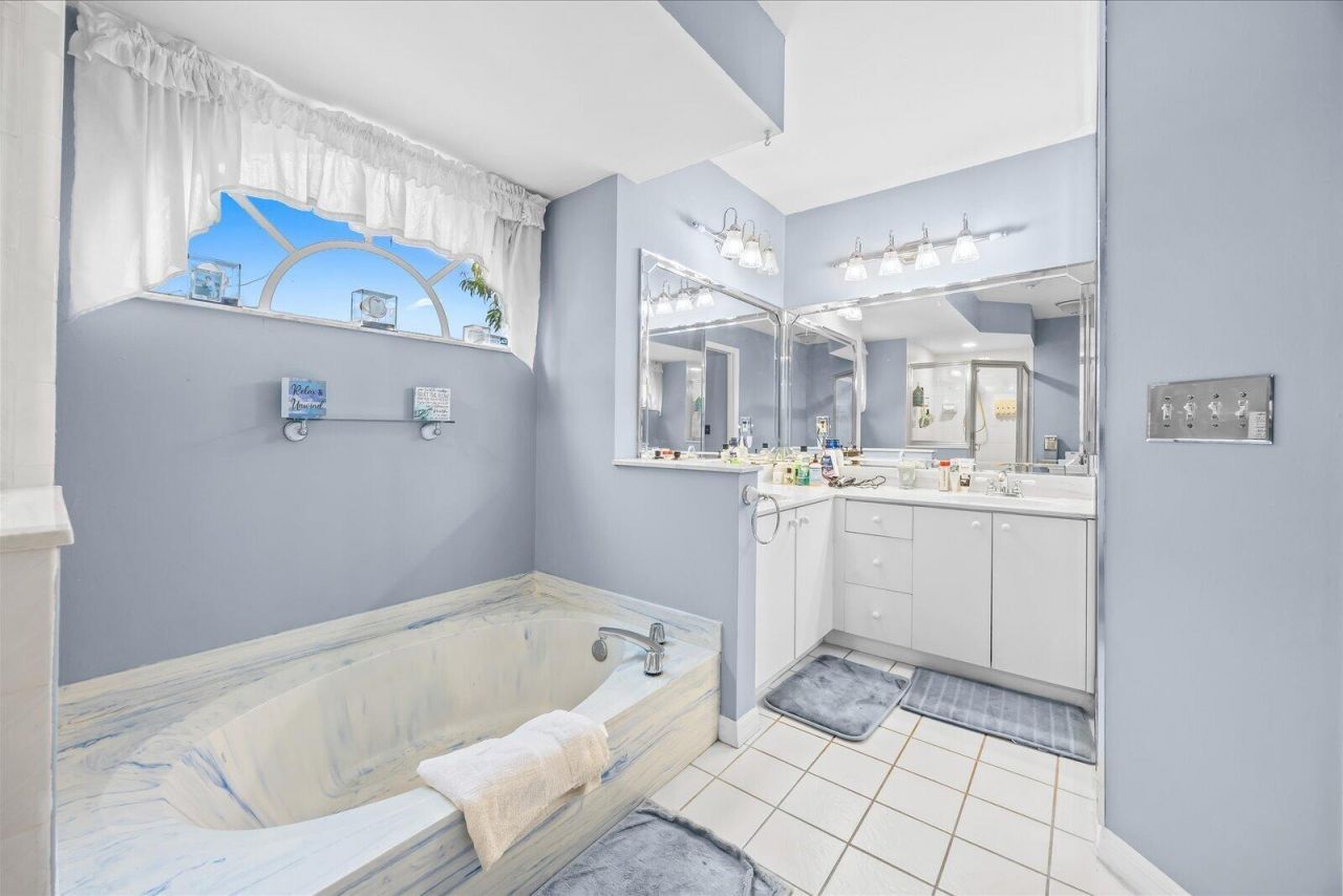 2711 SE Fall Street, Port Saint Lucie, FL 34984 Photo