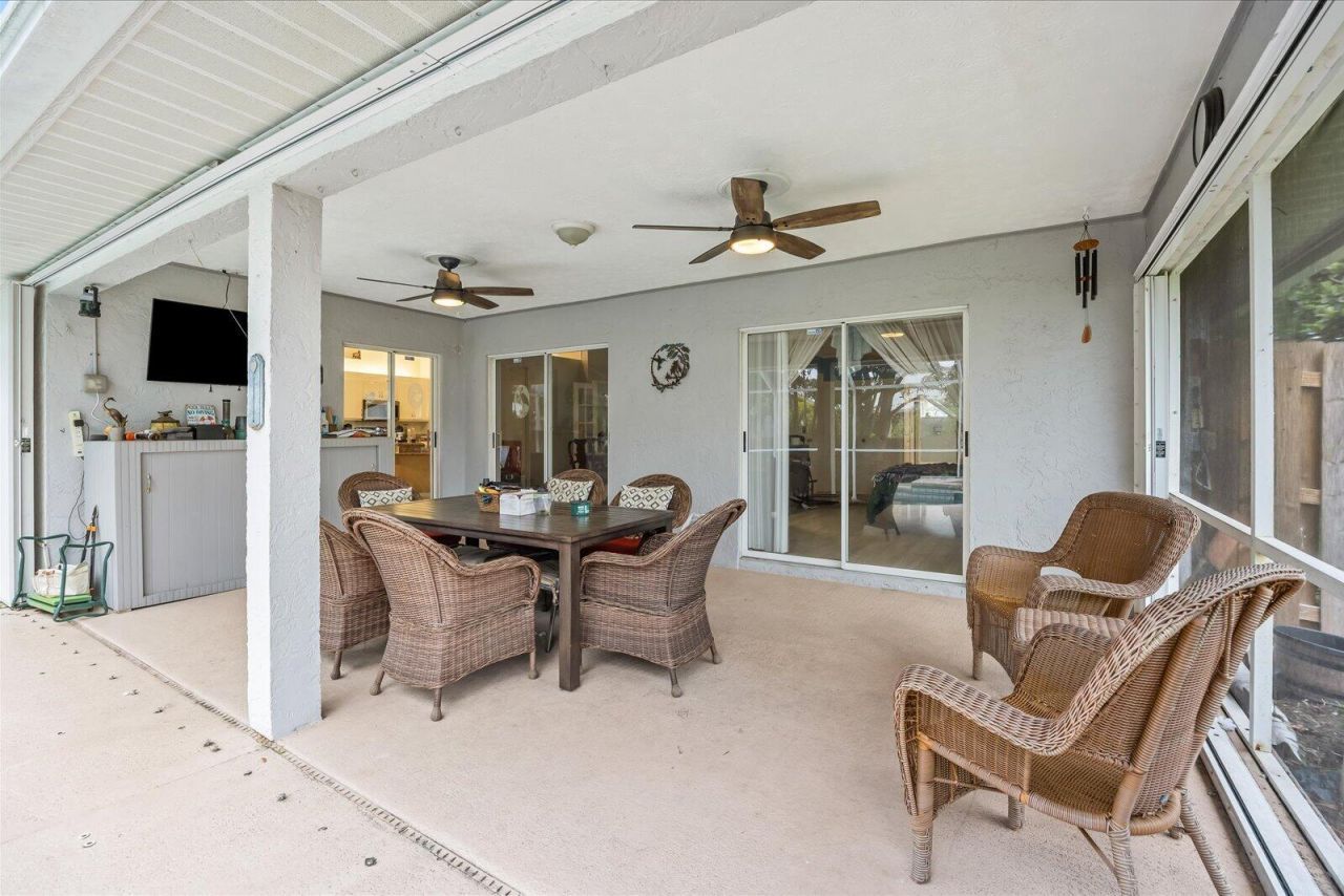 2711 SE Fall Street, Port Saint Lucie, FL 34984 Photo
