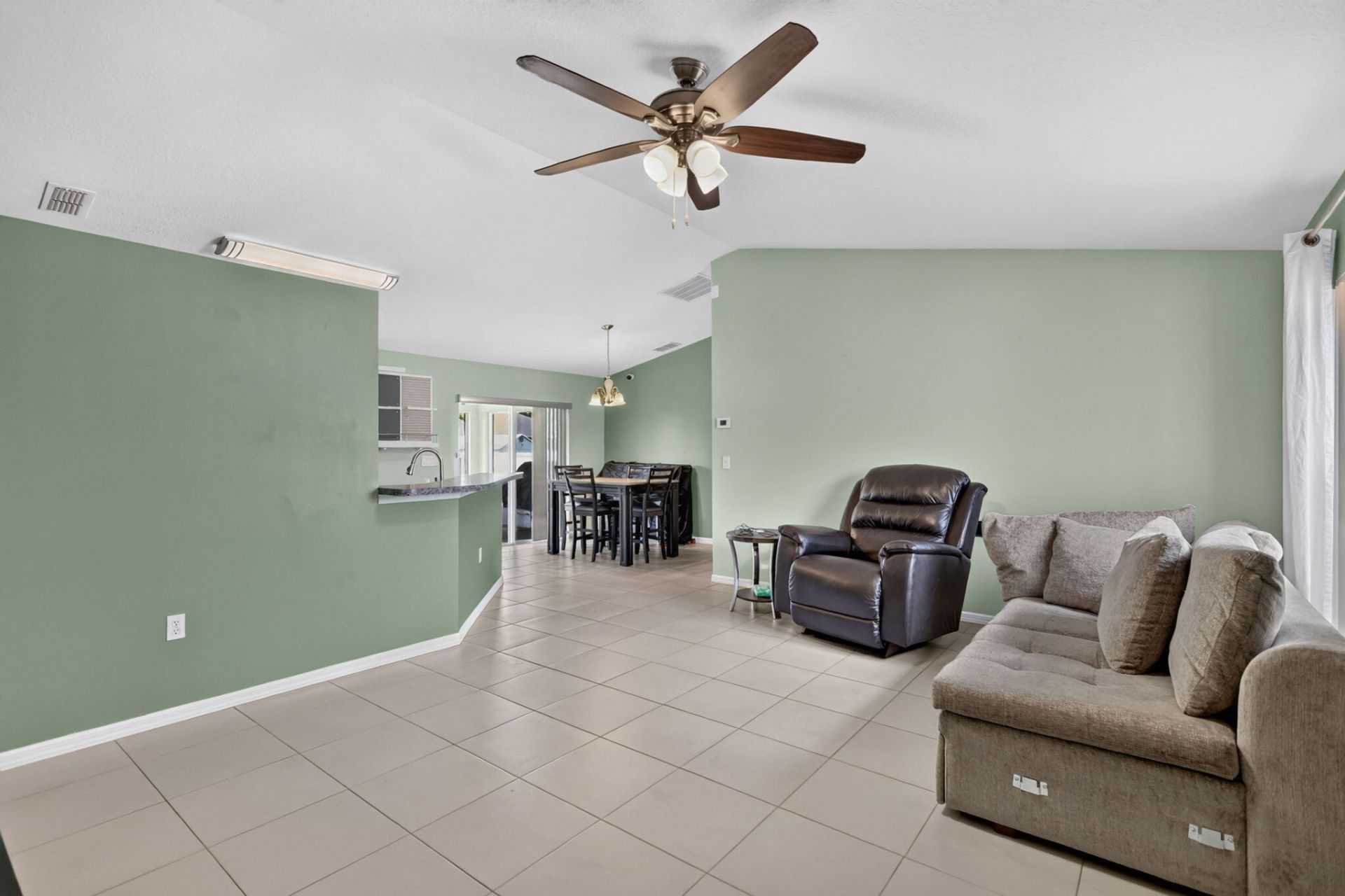 324 SW Kestor Drive, Port Saint Lucie, FL 34953 Photo