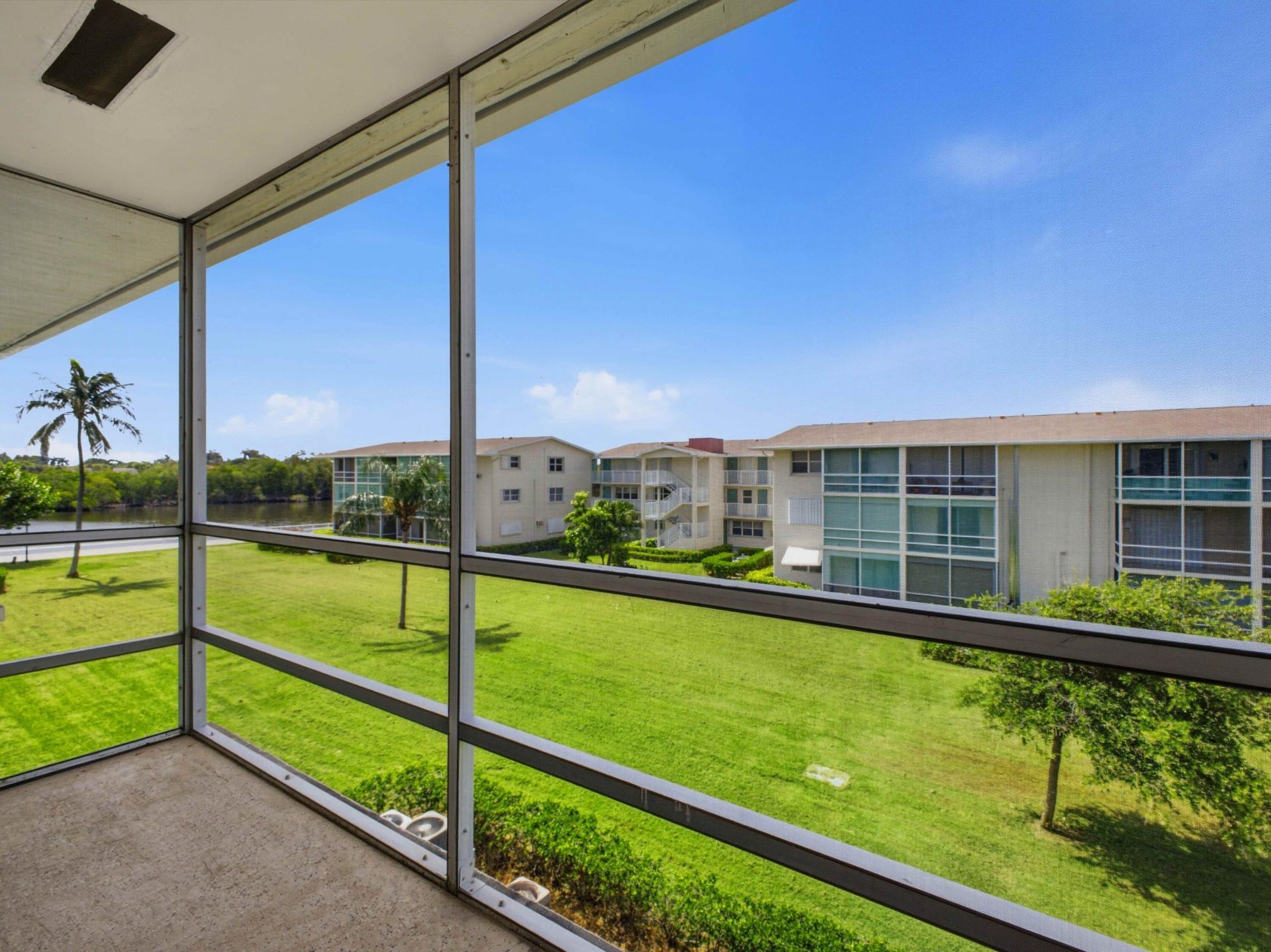 350 Horizons E, Unit 302, Boynton Beach, FL 33435 Photo