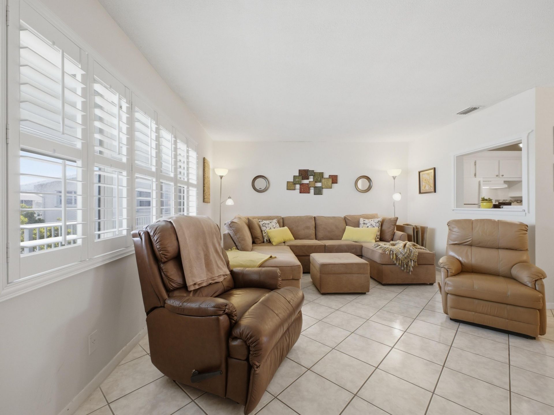 350 Horizons E, Unit 302, Boynton Beach, FL 33435 Photo