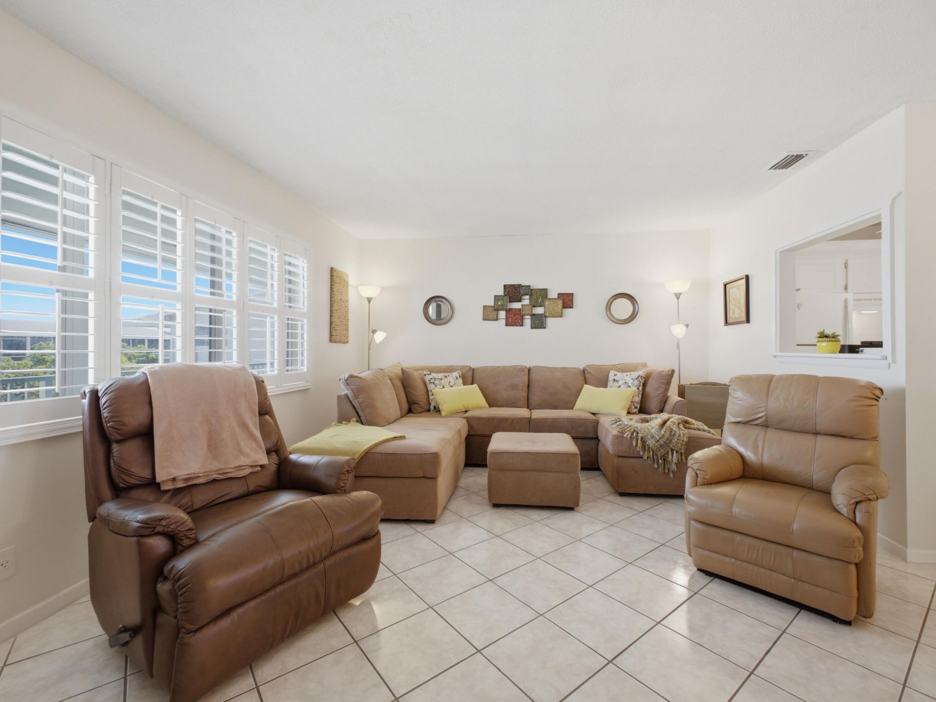 350 Horizons E, Unit 302, Boynton Beach, FL 33435 Photo