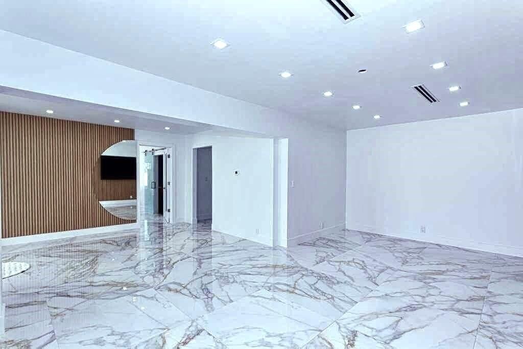 696 Arlington Drive, West Palm Beach, FL 33415 Photo
