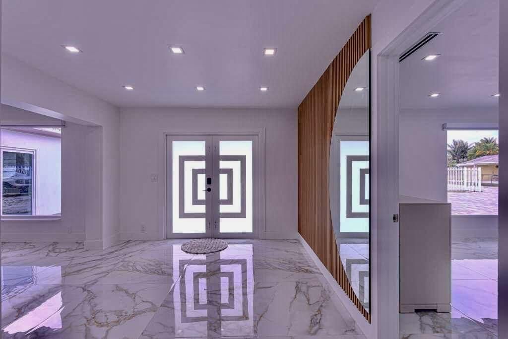 696 Arlington Drive, West Palm Beach, FL 33415 Photo