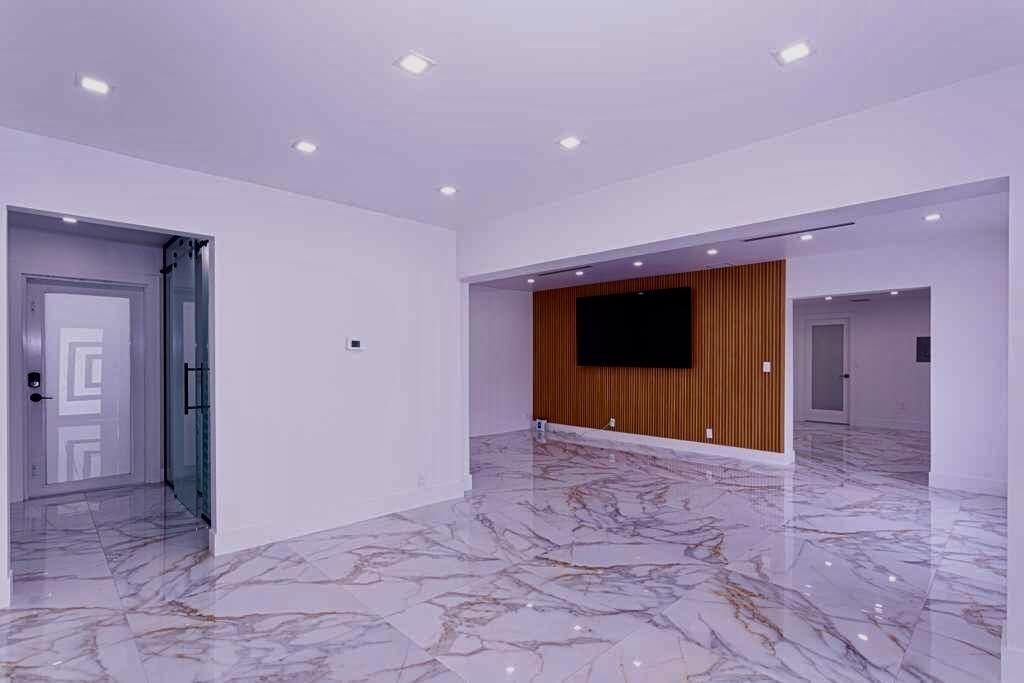 696 Arlington Drive, West Palm Beach, FL 33415 Photo