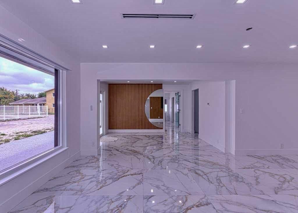 696 Arlington Drive, West Palm Beach, FL 33415 Photo