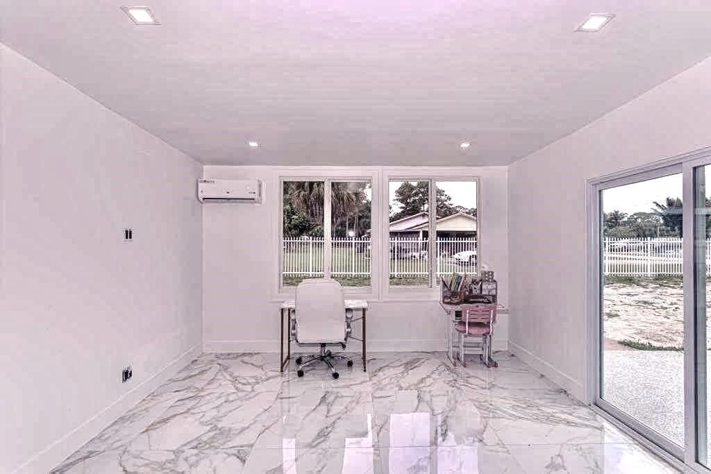 696 Arlington Drive, West Palm Beach, FL 33415 Photo