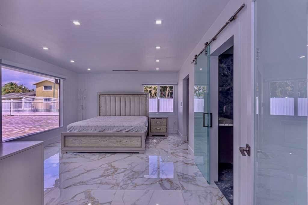 696 Arlington Drive, West Palm Beach, FL 33415 Photo