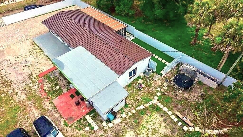 696 Arlington Drive, West Palm Beach, FL 33415 Photo