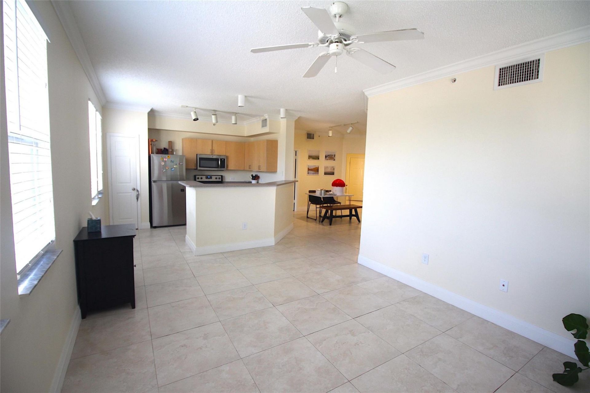 533 NE 3rd Avenue, Unit 227, Fort Lauderdale, FL 33301 Photo