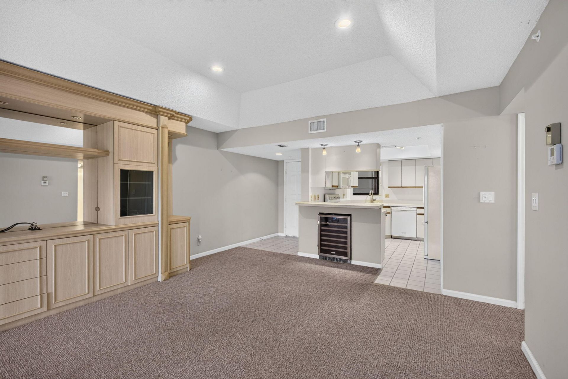 700 Uno Lago Drive, Unit 403, Juno Beach, FL 33408 Photo