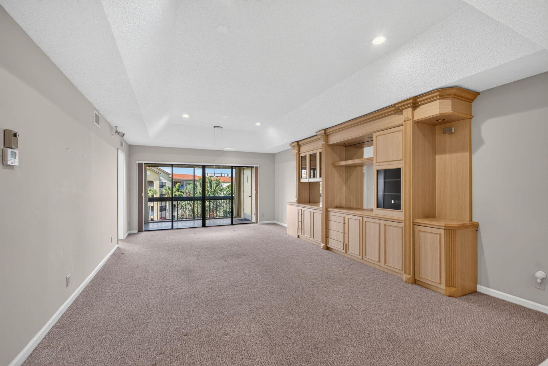 700 Uno Lago Drive, Unit 403, Juno Beach, FL 33408 Photo