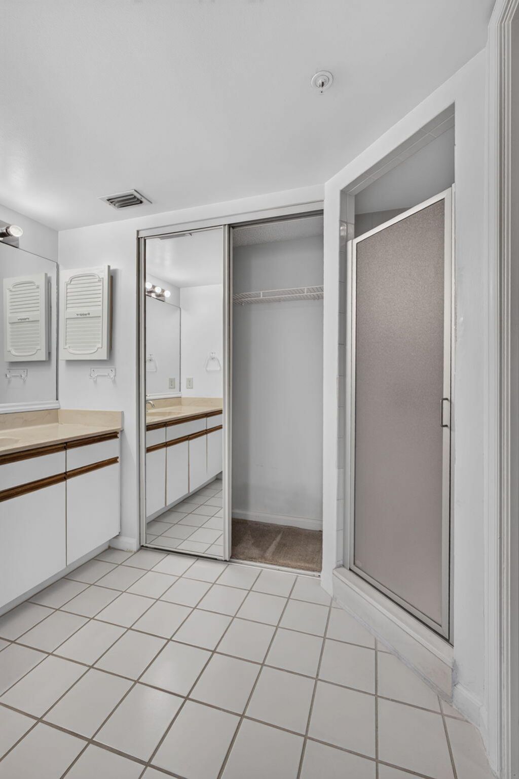 700 Uno Lago Drive, Unit 403, Juno Beach, FL 33408 Photo