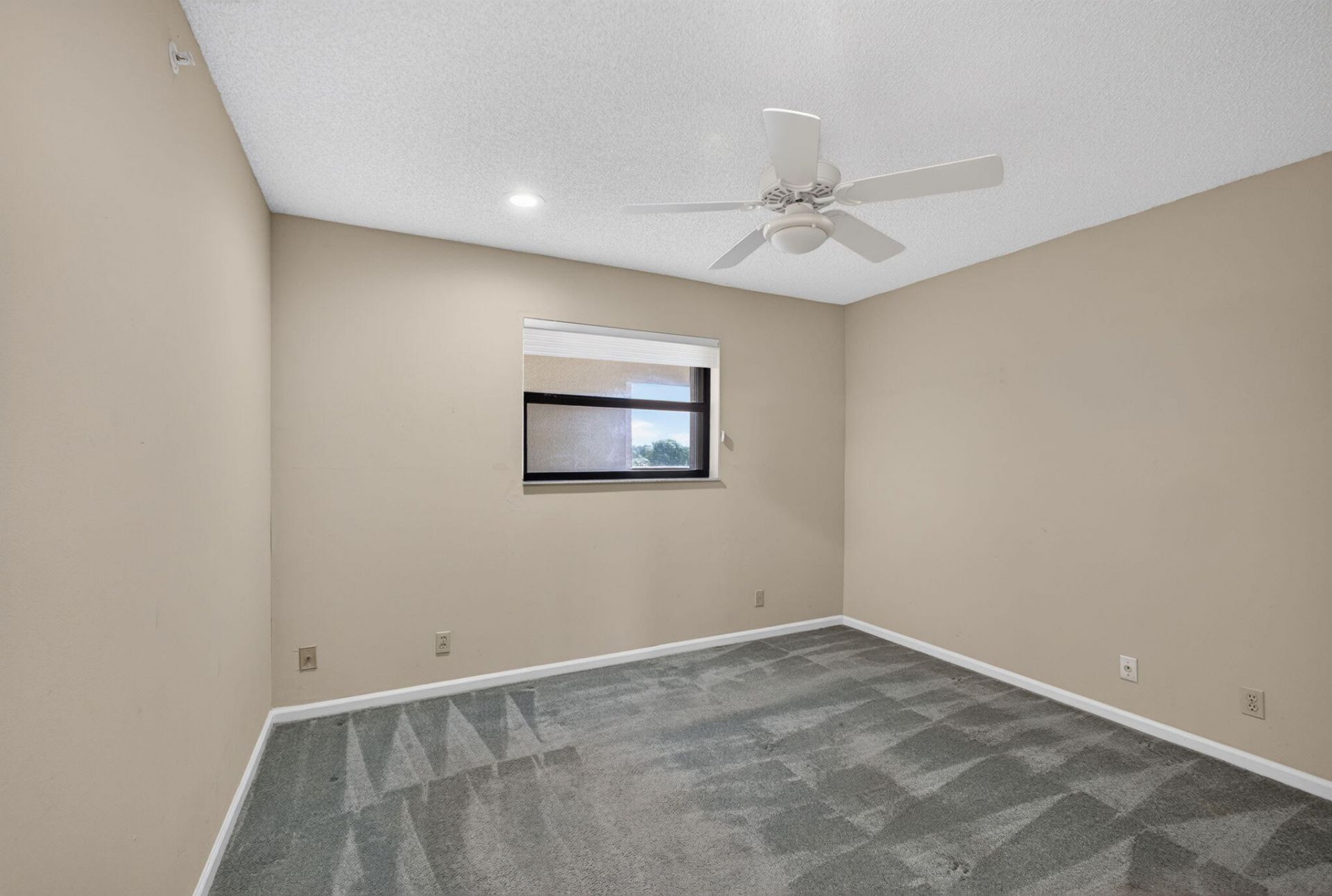 700 Uno Lago Drive, Unit 403, Juno Beach, FL 33408 Photo
