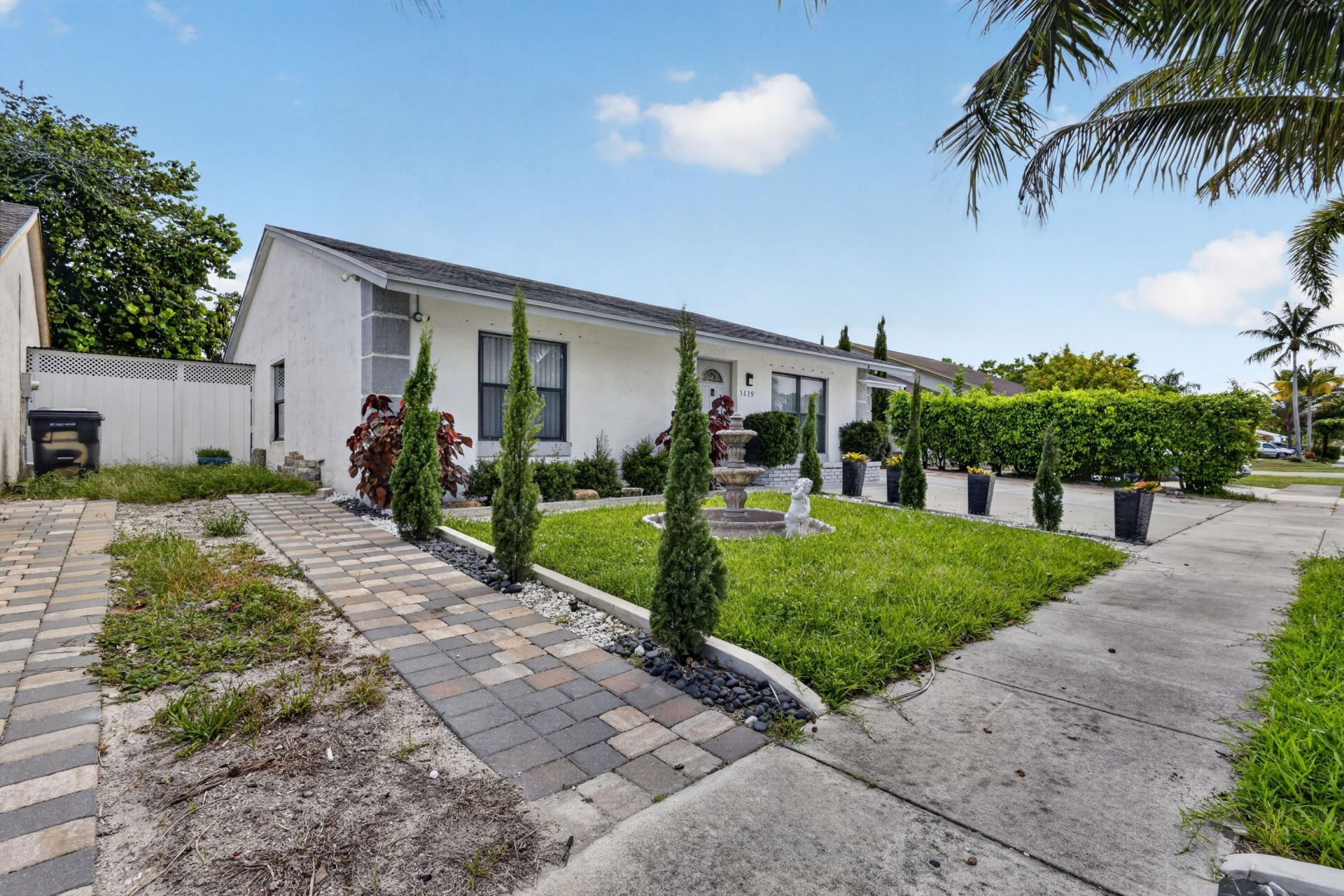 5639 Ithaca Circle E, Lake Worth, FL 33463 Photo