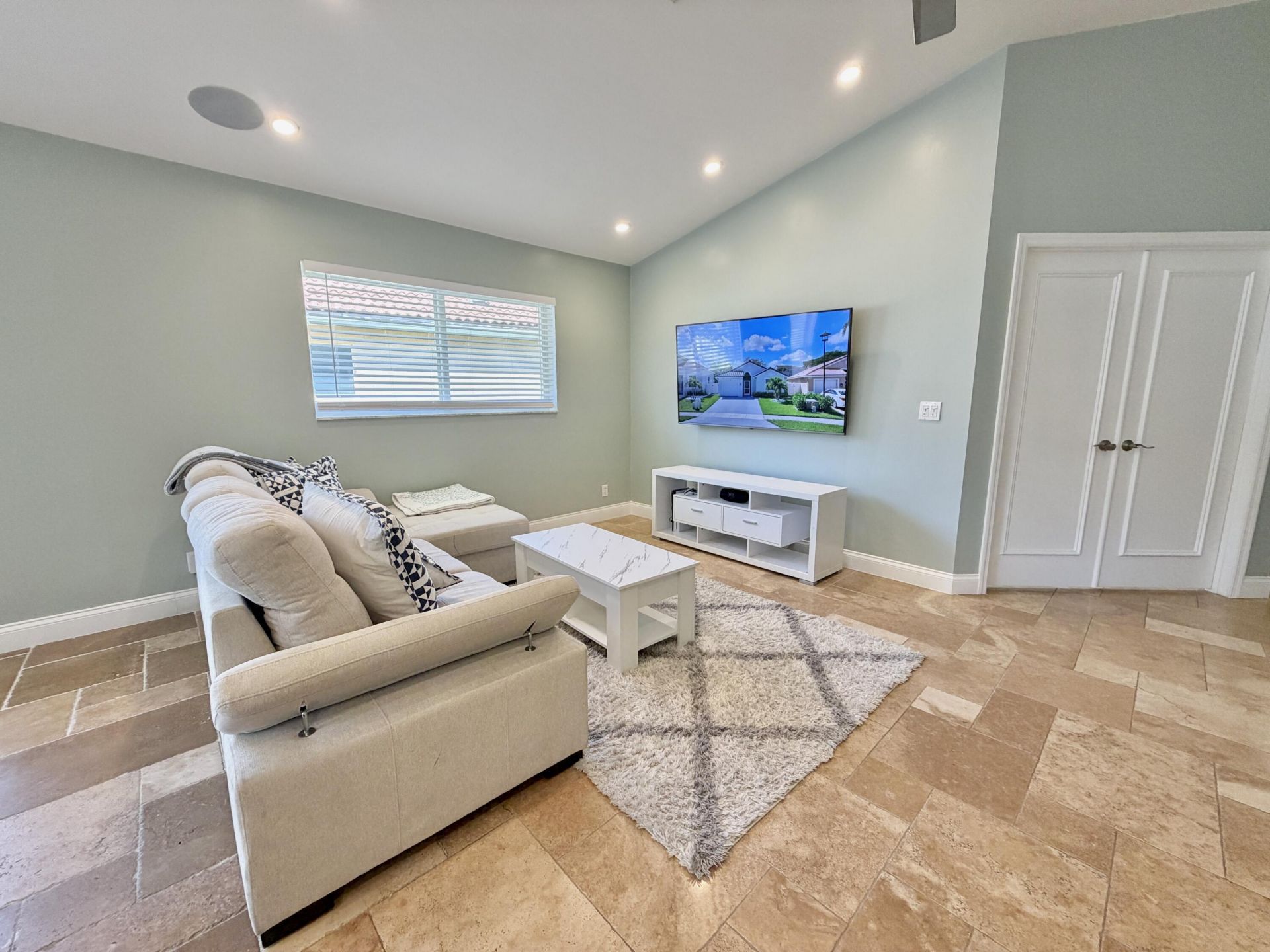 6883 Desert Inn Terrace, Lake Worth, FL 33463 Photo