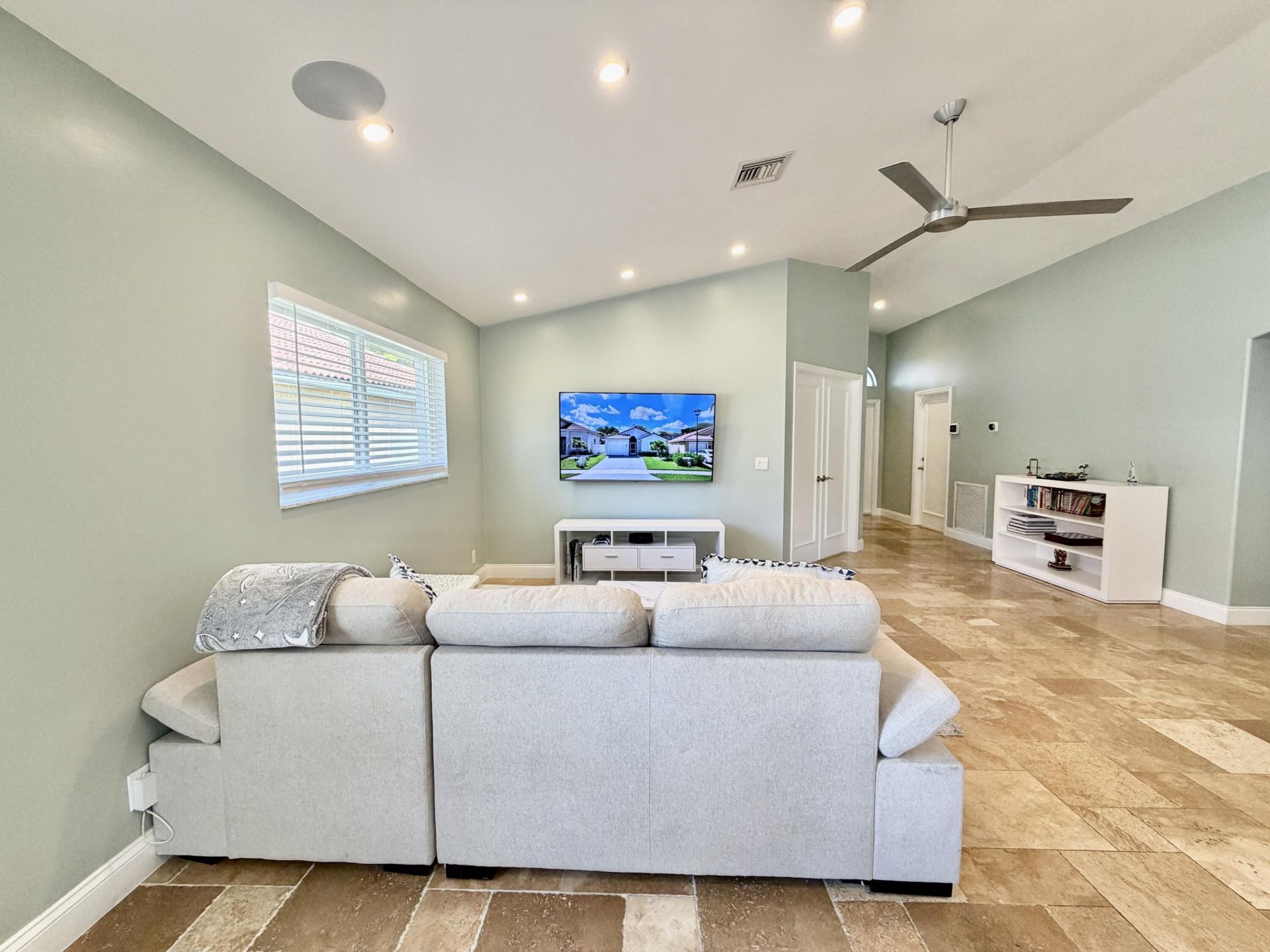 6883 Desert Inn Terrace, Lake Worth, FL 33463 Photo