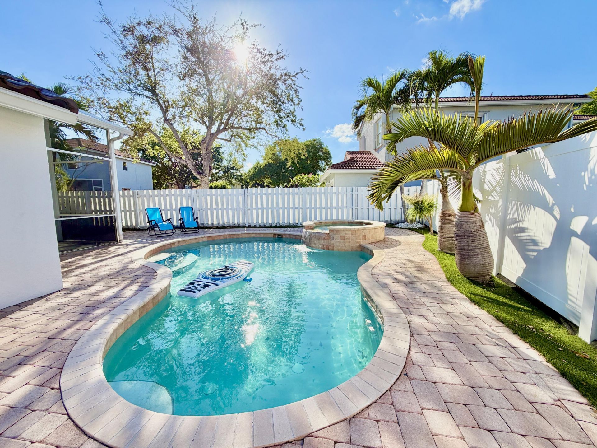 6883 Desert Inn Terrace, Lake Worth, FL 33463 Photo