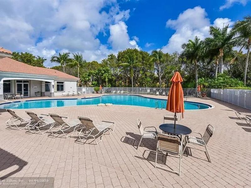 8023 Big Pine Way, Riviera Beach, FL 33407 Photo