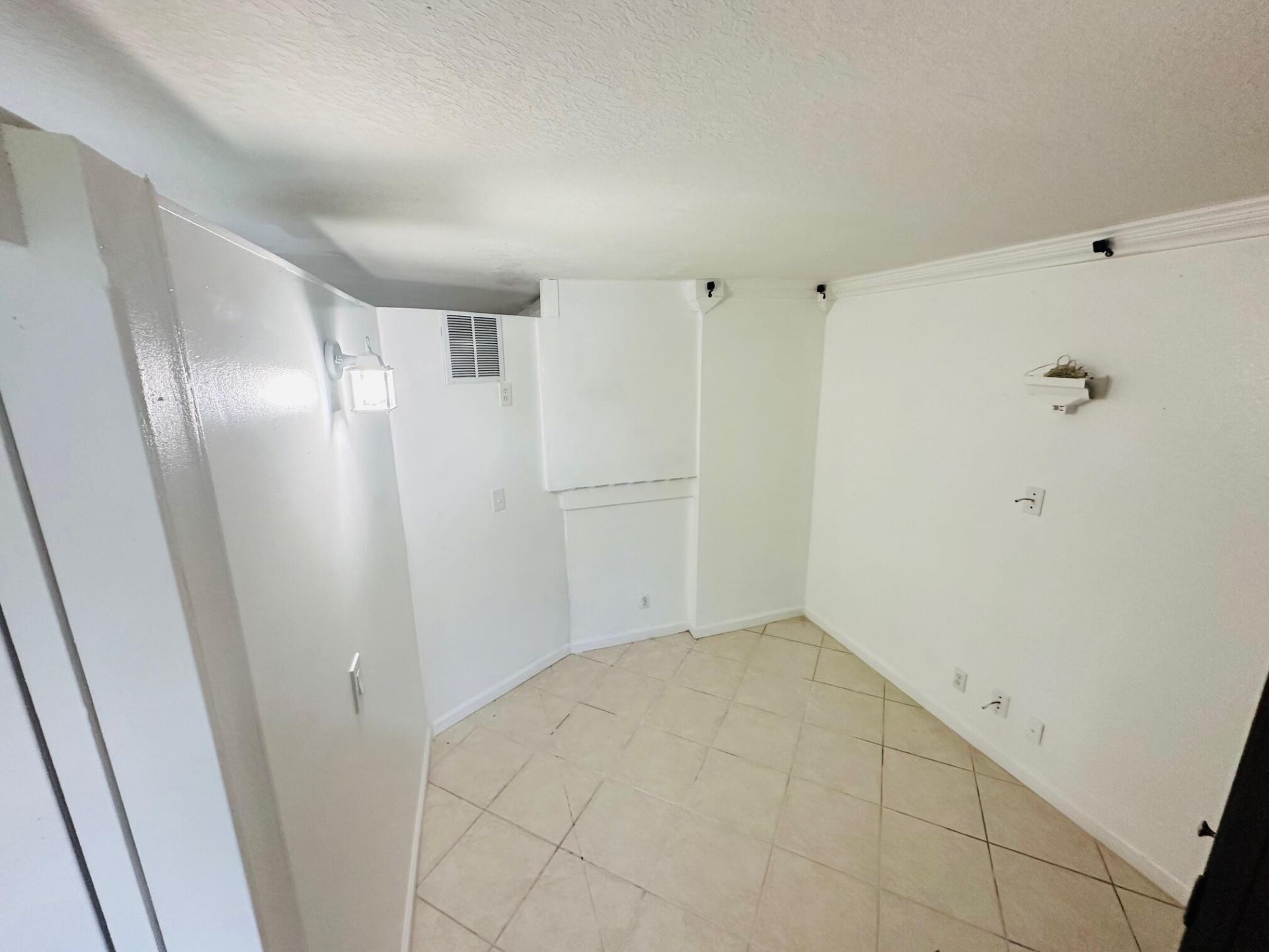 8023 Big Pine Way, Riviera Beach, FL 33407 Photo