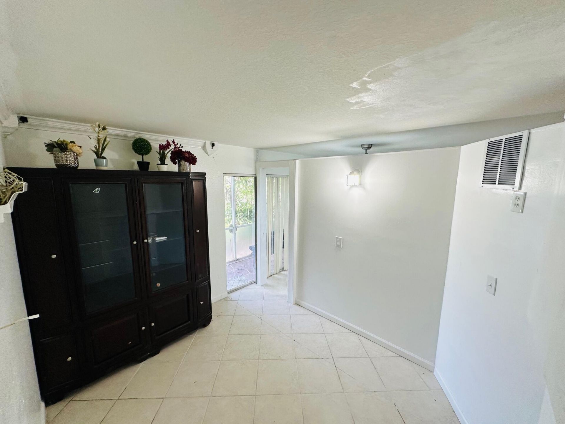 8023 Big Pine Way, Riviera Beach, FL 33407 Photo