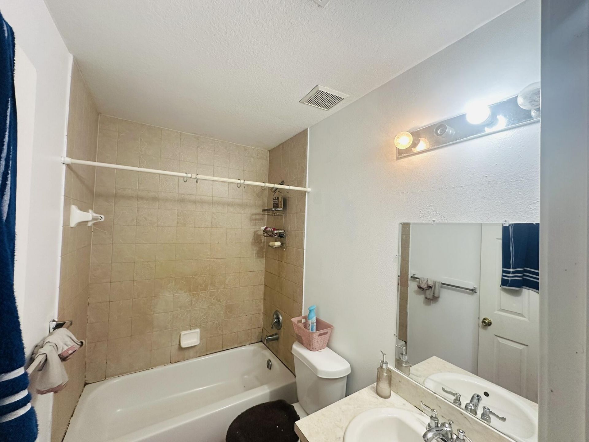 8023 Big Pine Way, Riviera Beach, FL 33407 Photo