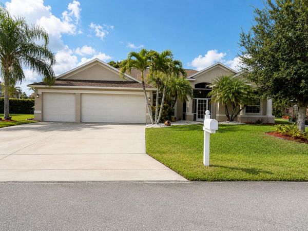 2811 Serenity Circle S, Fort Pierce, FL 34981