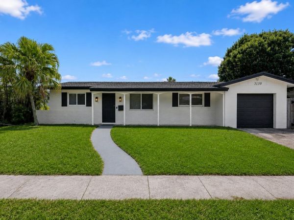 3130 Capri Road, Palm Beach Gardens, FL 33410