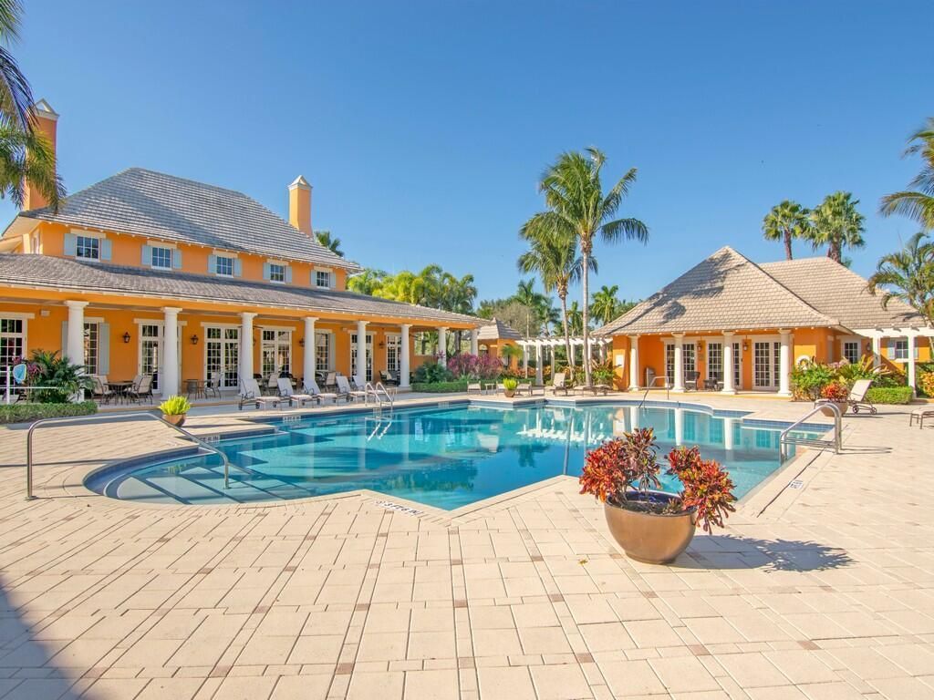 2545 Saint Lucia Circle, Vero Beach, FL 32967 Photo