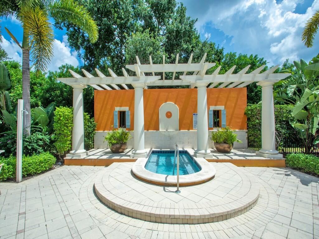 2545 Saint Lucia Circle, Vero Beach, FL 32967 Photo