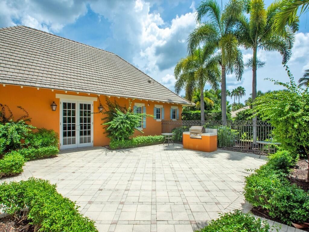 2545 Saint Lucia Circle, Vero Beach, FL 32967 Photo