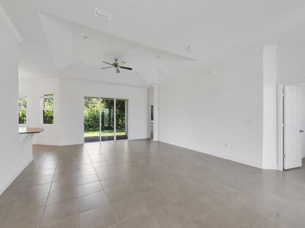 2545 Saint Lucia Circle, Vero Beach, FL 32967 Photo