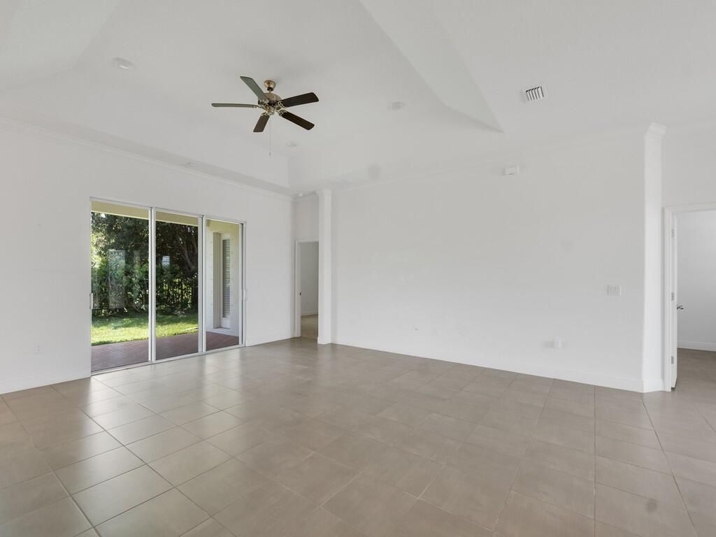 2545 Saint Lucia Circle, Vero Beach, FL 32967 Photo