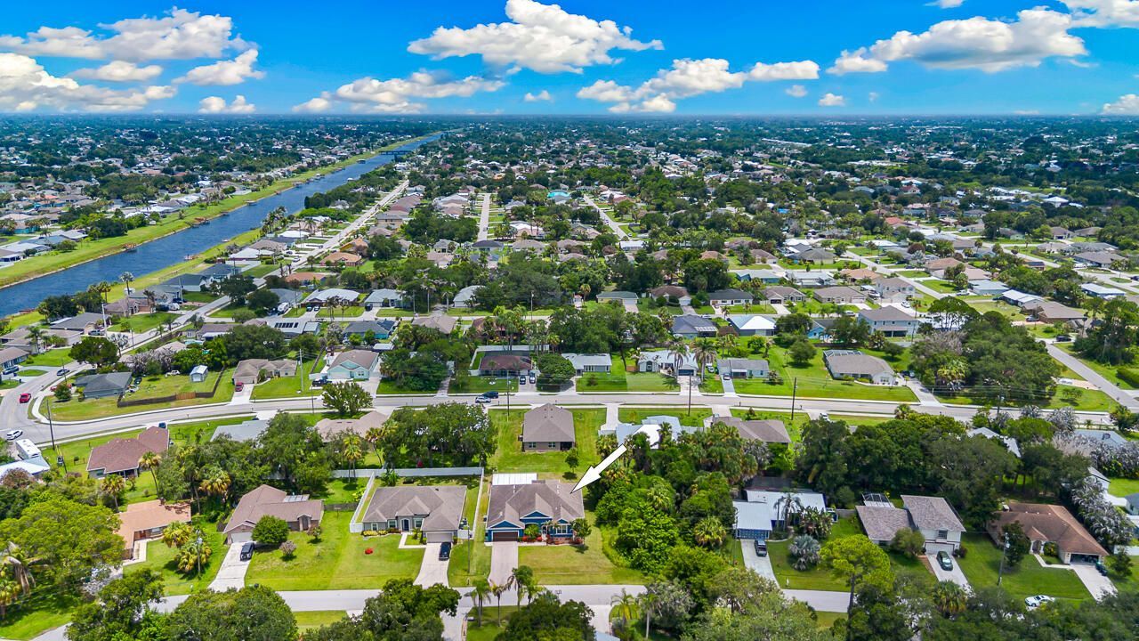 2357 SW Independence Road, Port Saint Lucie, FL 34953 Photo