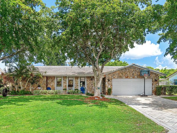 348 Sandpiper Avenue, Royal Palm Beach, FL 33411