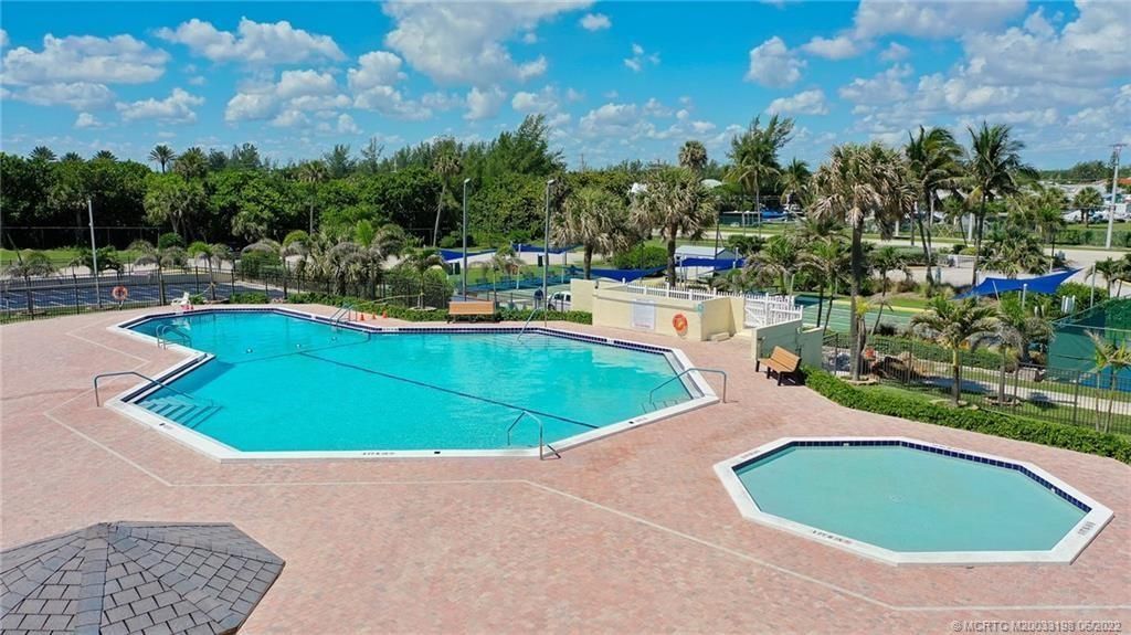 10725 S Ocean Drive, Unit 463, Jensen Beach, FL 34957 Photo