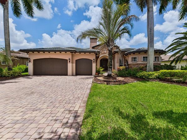 7233 NW 123rd Avenue, Parkland, FL 33076