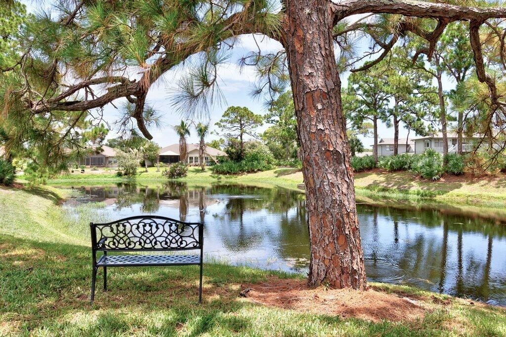 725 Timber Ridge Trail Sw, Unit B, Vero Beach, FL 32962 Photo